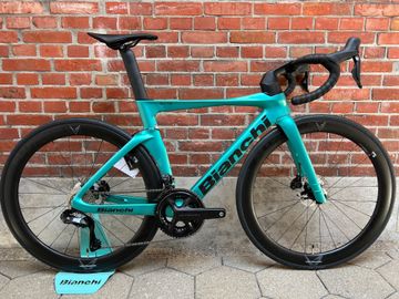Używany Bianchi NEW! Bianchi Oltre Comp/Roadbike/Shimano Ultegra Di2/Size 50/Velomann Carbon/Different Sizes Available 2025 Road & Gravel