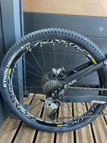 Used Specialized Stumpjumper FSR Comp 2009 2009 Mountainbike, Black, 26 — image 6 of 11