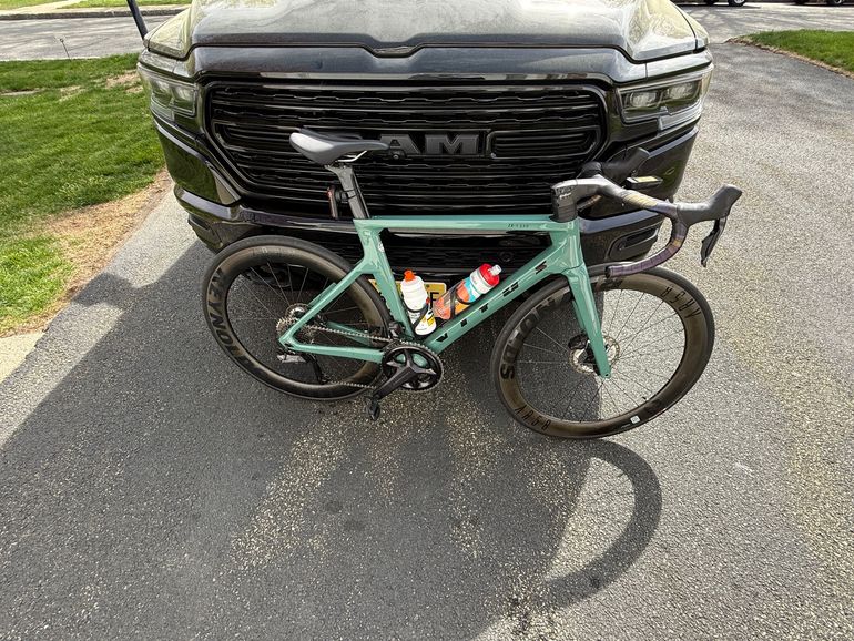Used Vitus ZX-1 EVO Ultegra Di2 2024 2024 Road & Gravel, Green — image 5 of 10