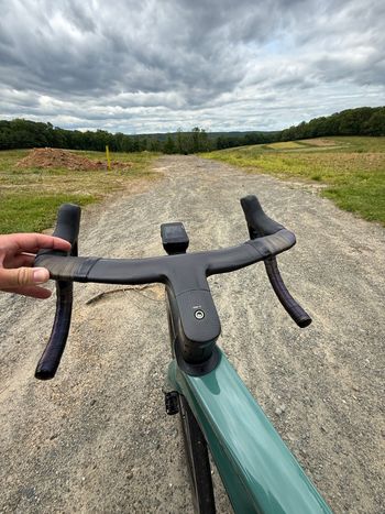 Used Vitus ZX-1 EVO Ultegra Di2 2024 2024 Road & Gravel, Green — image 3 of 10