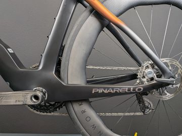 Brugt Pinarello Dogma SRAM Red eTap AXS 2025 Road & Gravel — billede 5 af 6