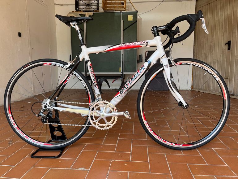 gravel bike battaglin carbon road bike