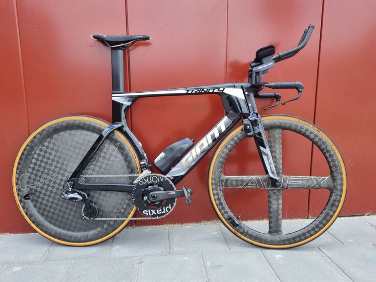 GIANT TRINITY ADVANCED PRO Di2 11速 2019 Giant Trinity Advanced Pro 2 – Specs, Comparisons, Reviews