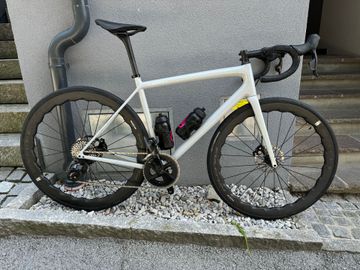 Specialized Aethos Frameset 2024 Road & Gravel usato, Grigio chiaro — immagine 5 di 5