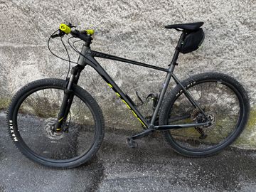 Tweedehands Scott Scale 980 2021 Mountainbike — afbeelding 2 van 9