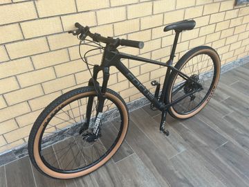 Focus RAVEN 8.6 2020 2020 Mountainbike d'occasion — image 1 sur 6