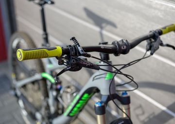 Used Canyon Nerve AL 2014 Mountainbike, Light Gray — image 6 of 10