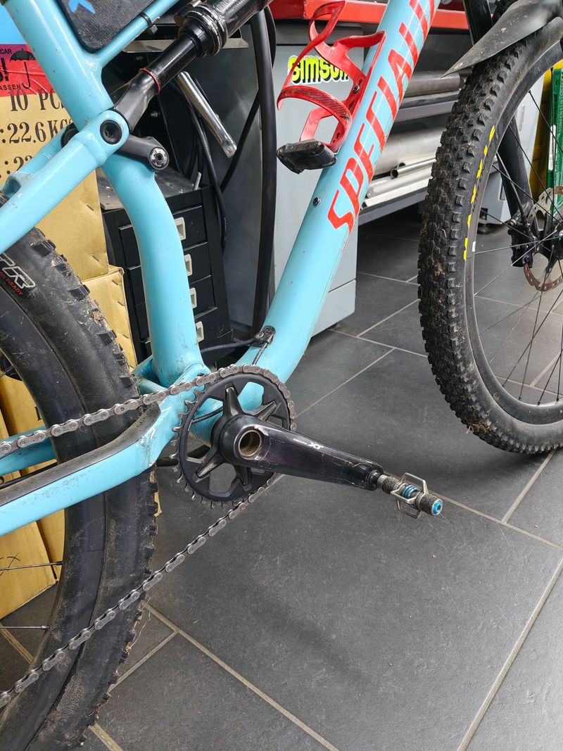 Used Specialized Epic Shimano Deore XT 2018 Mountainbike, Blue — image 4 of 6