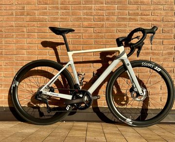 Brugt Focus IZALCO MAX 9.8 2024 2024 Road & Gravel — billede 5 af 5