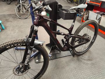 Used Cannondale Habit LTD 2024 2024 Mountainbike, Purple, 29 — image 1 of 9