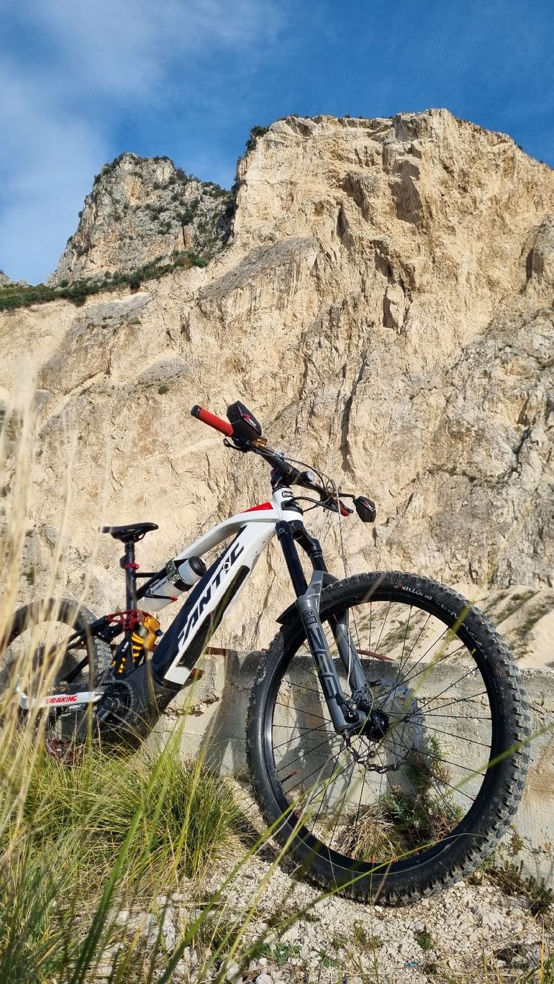 Used Fantic XEF SRAM GX Eagle 2022 Mountainbike, White — image 6 of 6