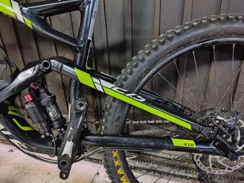 Used Cannondale Jekyll 2015 Mountainbike, Negro — image 4 of 18