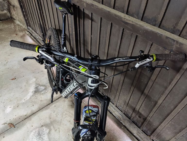 Used Cannondale Jekyll 2015 Mountainbike, Negro — image 11 of 18