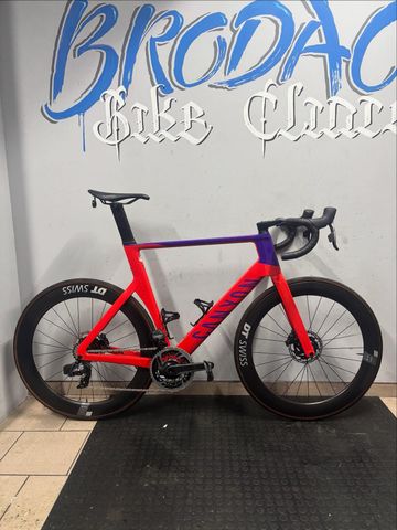 Canyon Aeroad SRAM Force eTap AXS 2023 Road & Gravel usato