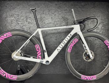 Aurum, Essentia Frameset