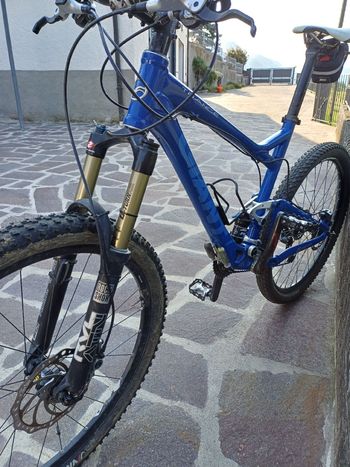 Used Giant Trance 2004 Mountainbike, Blue — image 2 of 8
