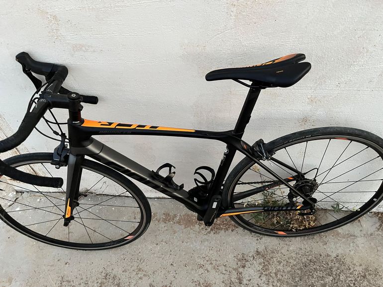 GIANT TCR ADVANCED PRO1 2018年 2018_giant_tcr-advanced-pro-1-