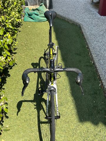 Używany Giant TCR Advanced Pro 1 2018 2018 Road & Gravel — zdjęcie 2 z 14