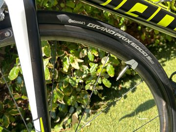 Używany Giant TCR Advanced Pro 1 2018 2018 Road & Gravel — zdjęcie 8 z 14