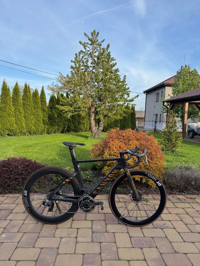Gebrauchtes Canyon Aeroad SRAM Red eTap AXS 2023 Road & Gravel, Schwarz — Bild 3 von 7