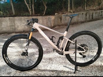 BMC, Fourstroke 01 ONE 2022
