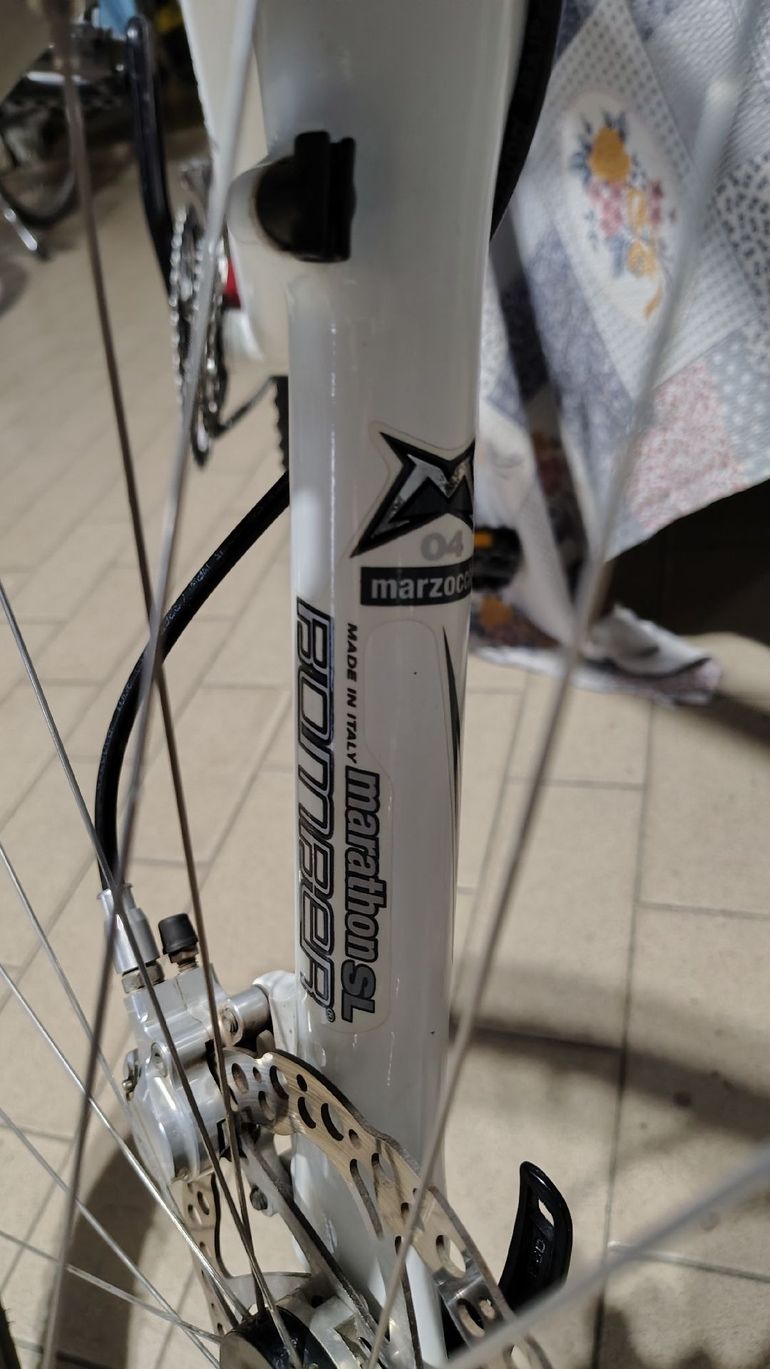 Used Rocky Mountain Element Team SC 2004 Mountainbike, White, 26 — image 23 of 32