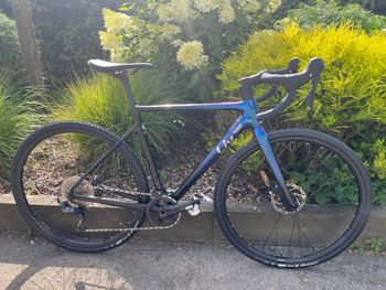 Used Liv Brava Advanced Pro 2024 Road & Gravel, Blue — image 1 of 5