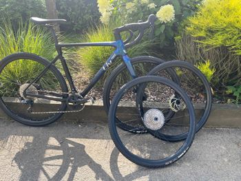Used Liv Brava Advanced Pro 2024 Road & Gravel, Blue — image 5 of 5