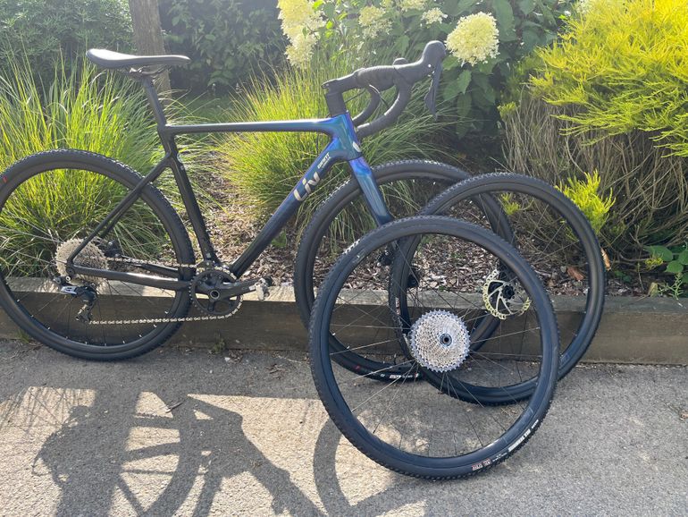 Used Liv Brava Advanced Pro 2024 Road & Gravel, Blue — image 5 of 5
