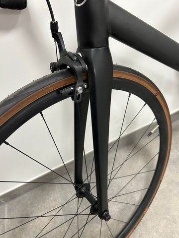 Used 8Bar KRZBERG V7 2023 Road & Gravel, Black — image 6 of 11