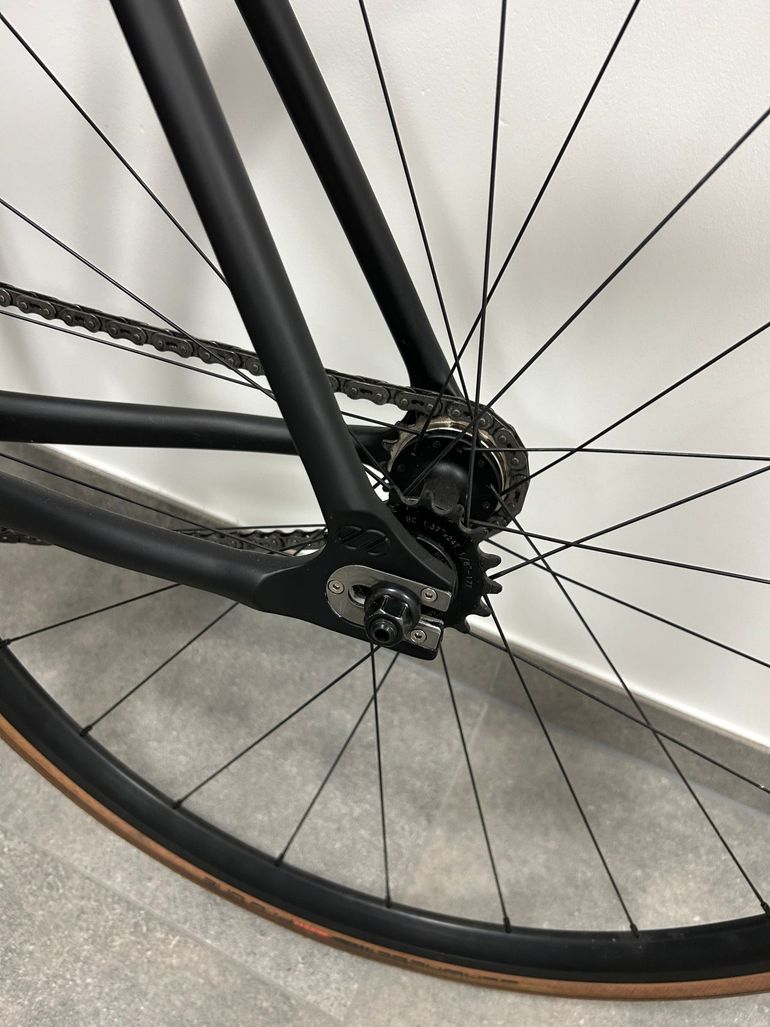 Used 8Bar KRZBERG V7 2023 Road & Gravel, Black — image 8 of 11