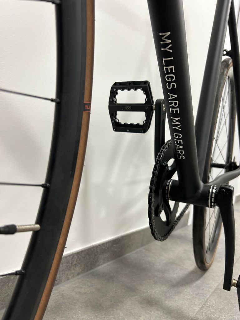 Used 8Bar KRZBERG V7 2023 Road & Gravel, Black — image 7 of 11