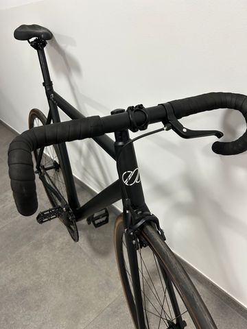 Used 8Bar KRZBERG V7 2023 Road & Gravel, Black — image 10 of 11