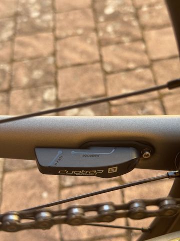 Used Trek Madone 9.5 2017 2017 Road & Gravel, Light Gray — image 11 of 12