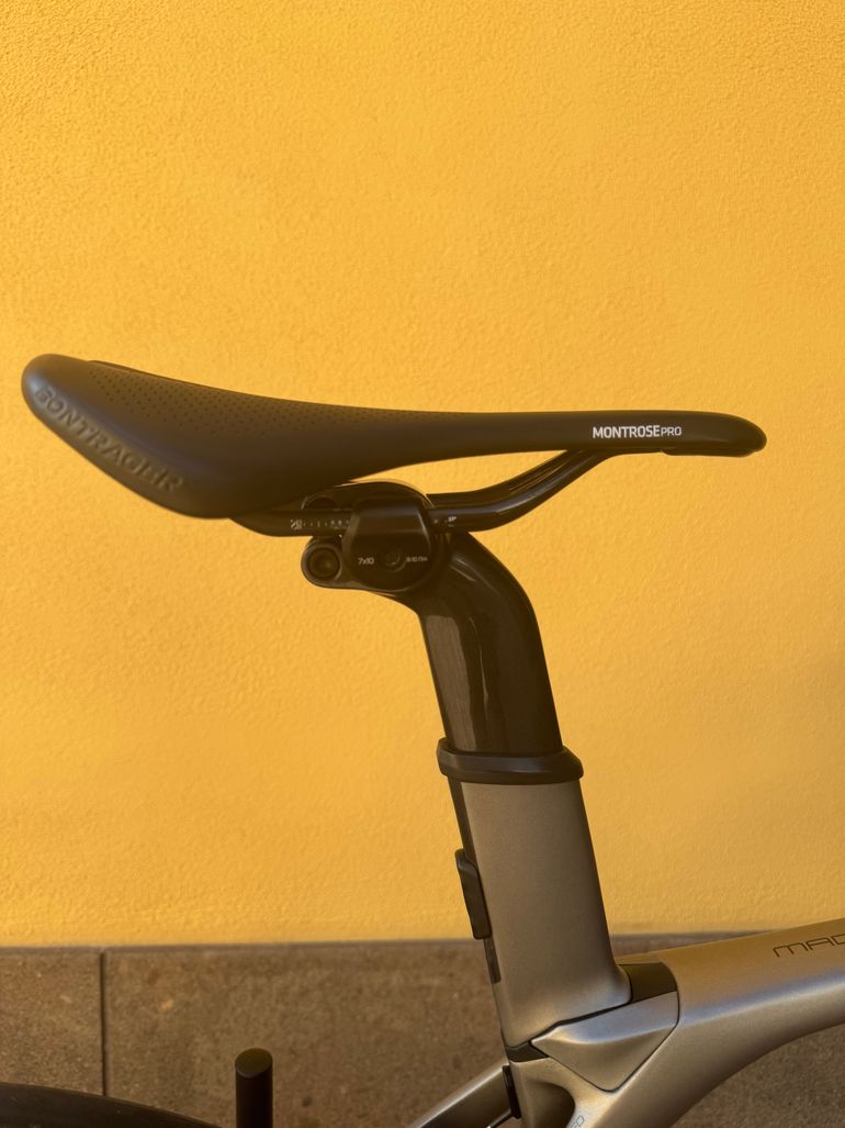 Used Trek Madone 9.5 2017 2017 Road & Gravel, Light Gray — image 12 of 12