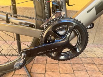 Used Trek Madone 9.5 2017 2017 Road & Gravel, Light Gray — image 8 of 12