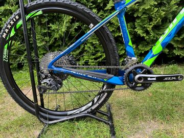 Used Giant XTC Slr 2016 Mountainbike, Blue — image 5 of 9