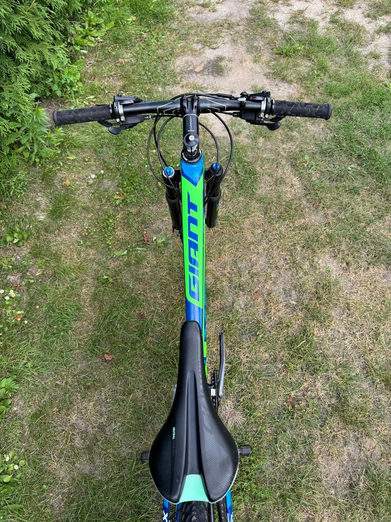Used Giant XTC Slr 2016 Mountainbike, Blue — image 6 of 9