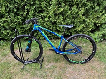 Used Giant XTC Slr 2016 Mountainbike, Blue — image 7 of 9