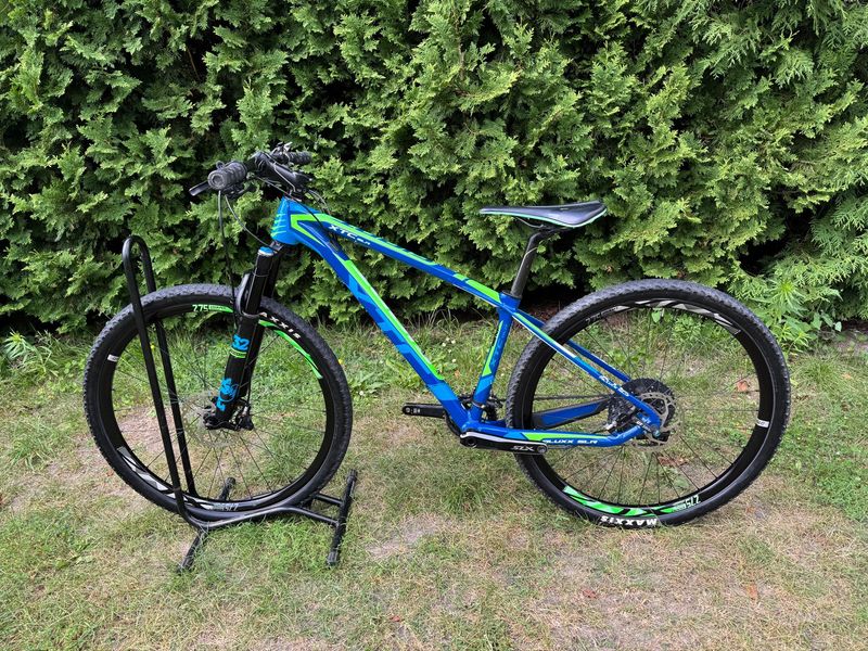 Used Giant XTC Slr 2016 Mountainbike, Blue — image 7 of 9