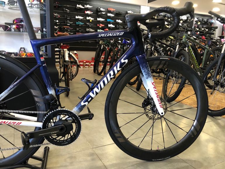 Used Specialized Tarmac SRAM Force eTap AXS 2025 Road & Gravel, White — image 1 of 8