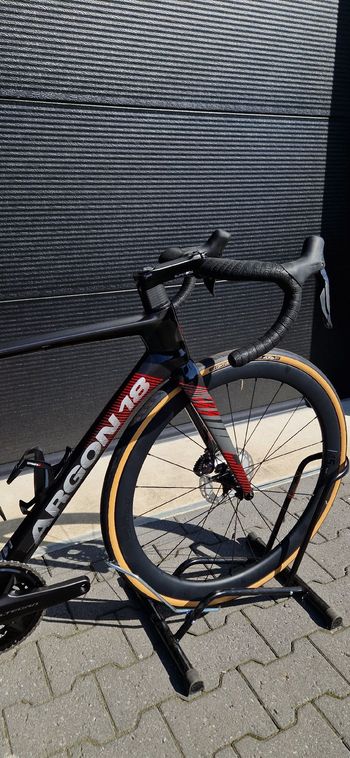 Used Argon 18 Sum Pro Shimano Ultegra Di2 2024 2024 Road & Gravel, Black — image 4 of 9