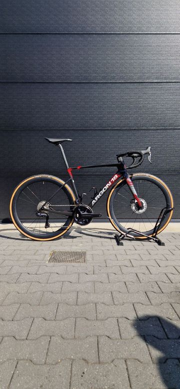 Brugt Argon 18 Sum Pro Shimano Ultegra Di2 2024 2024 Road & Gravel