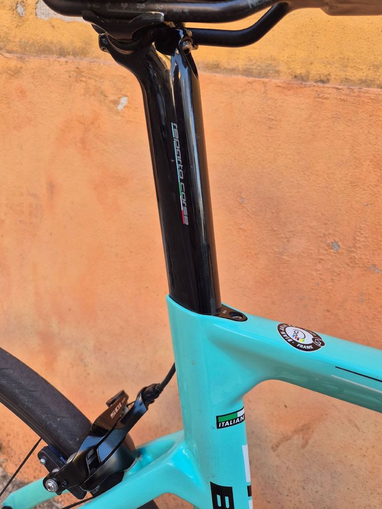 Used Bianchi Aria 105 2018 2018 Road & Gravel, Verde — image 9 of 9
