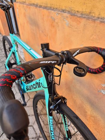 Used Bianchi Aria 105 2018 2018 Road & Gravel, Verde — image 6 of 9