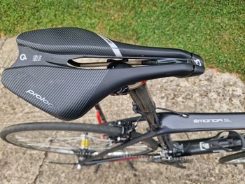 Used Trek TREK EMONDA SL F/S 56 BK 2018 2018 Road & Gravel, Light Gray — image 4 of 7