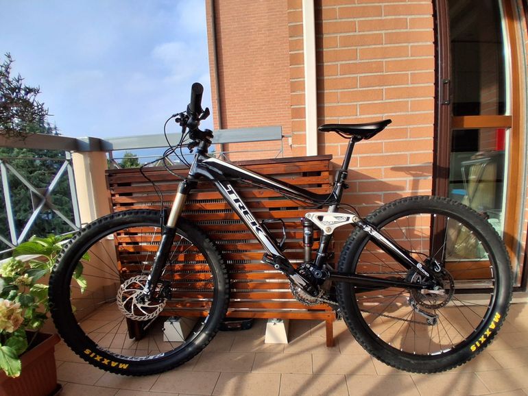 Gebrauchtes Trek Fuel EX 6 2010 2010 Mountainbike, Schwarz, 26 — Bild 1 von 8