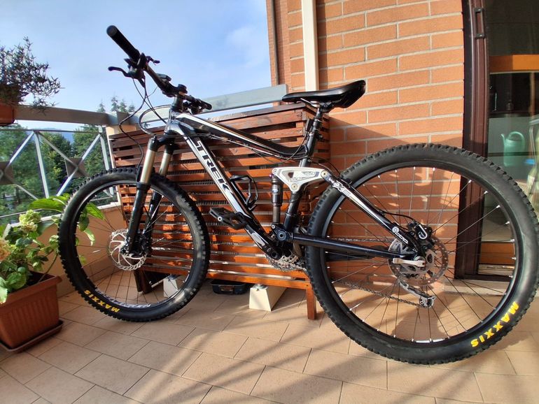 Gebrauchtes Trek Fuel EX 6 2010 2010 Mountainbike, Schwarz, 26 — Bild 2 von 8
