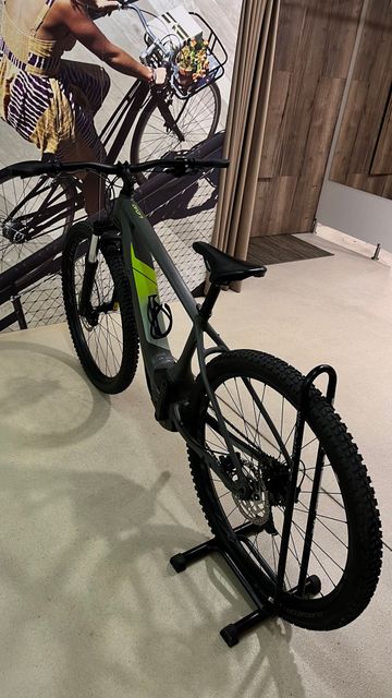 Specialized Turbo Levo Hardtail 2020 2020 Mountainbike d'occasion — image 3 sur 9