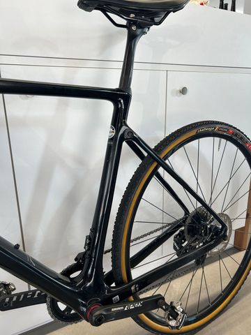 Liv CX Brava Advanced Pro 2 2021 Road & Gravel usato, Nero — immagine 8 di 11